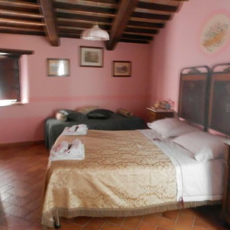 Residenza Di Paese Castello Del Poggio 호텔 페렌틸로 외부 사진