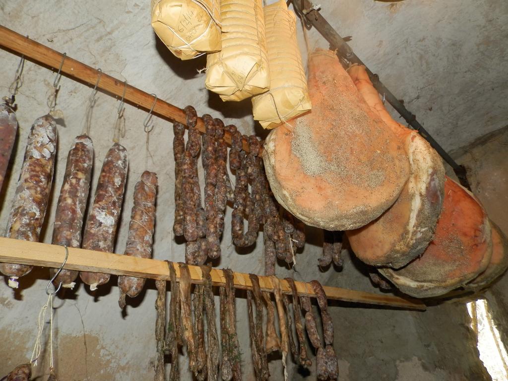 Residenza Di Paese Castello Del Poggio 호텔 페렌틸로 외부 사진