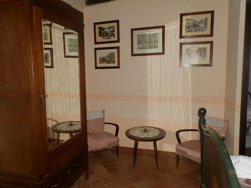 Residenza Di Paese Castello Del Poggio 호텔 페렌틸로 객실 사진