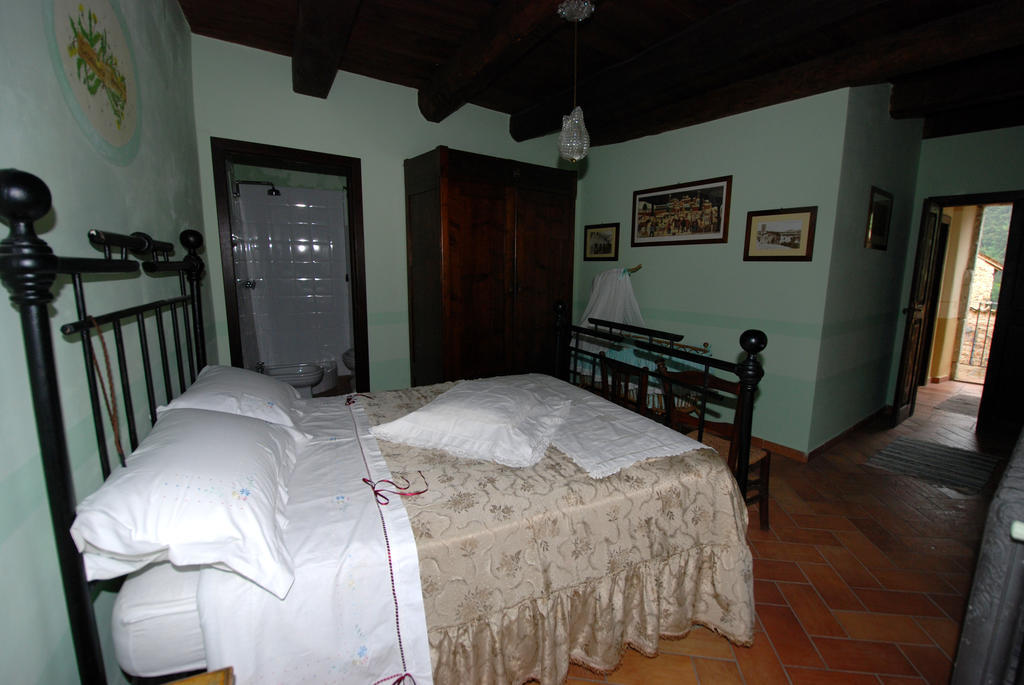 Residenza Di Paese Castello Del Poggio 호텔 페렌틸로 객실 사진