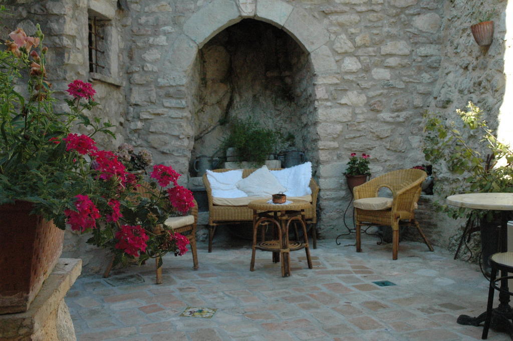 Residenza Di Paese Castello Del Poggio 호텔 페렌틸로 외부 사진