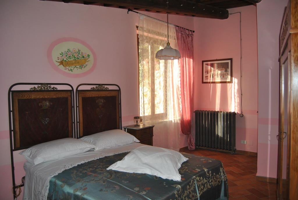 Residenza Di Paese Castello Del Poggio 호텔 페렌틸로 객실 사진