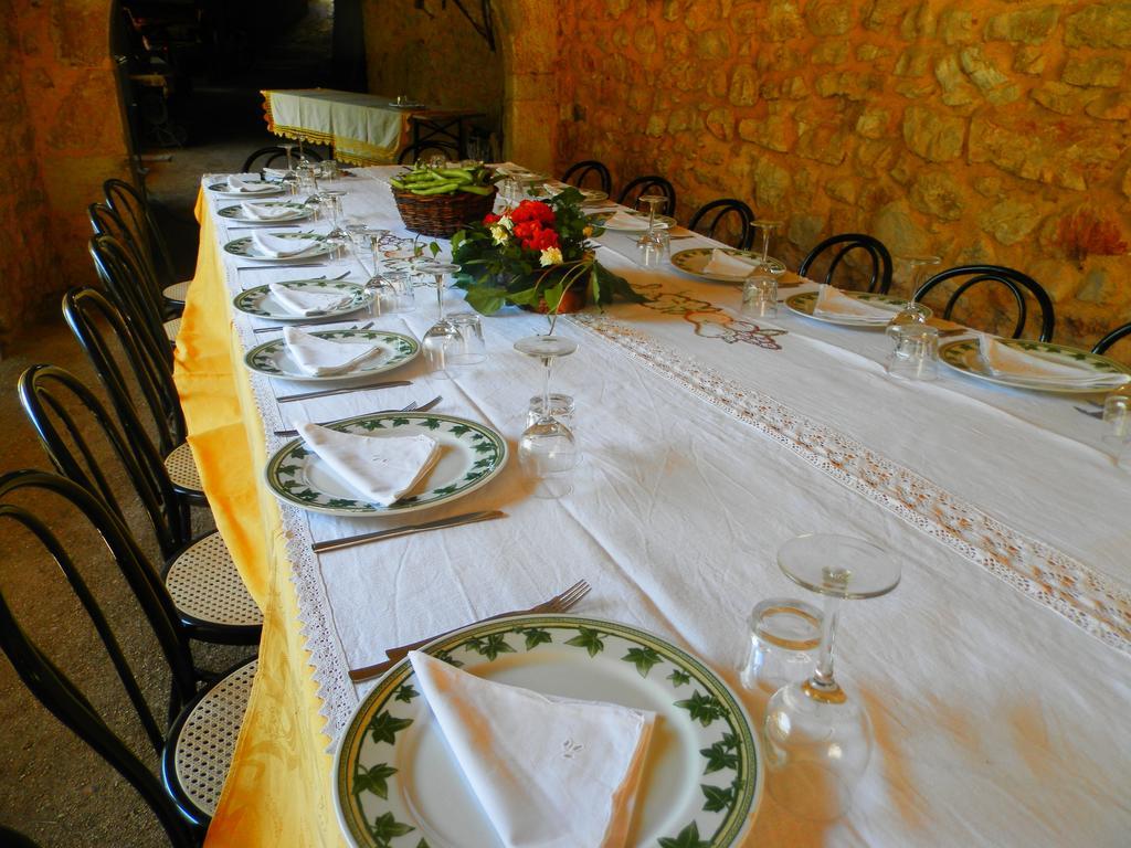 Residenza Di Paese Castello Del Poggio 호텔 페렌틸로 외부 사진