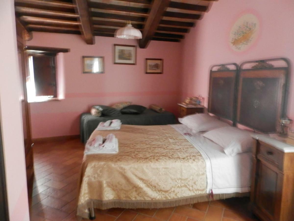 Residenza Di Paese Castello Del Poggio 호텔 페렌틸로 외부 사진